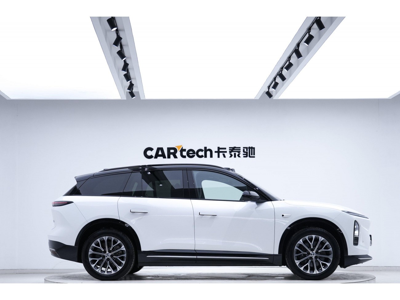 NIO ES6 2025