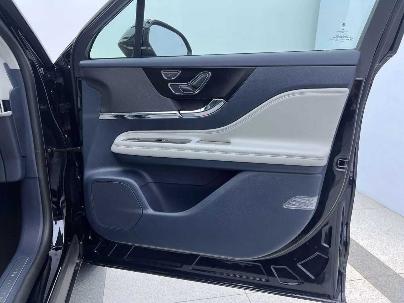 Lincoln Corsair 2025
