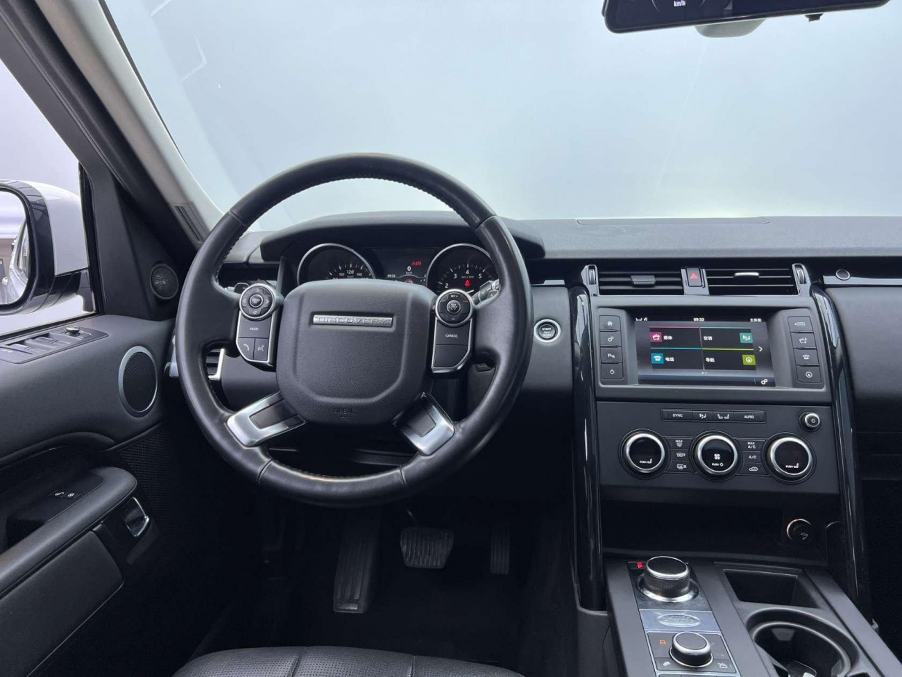 Land Rover Discovery 2018