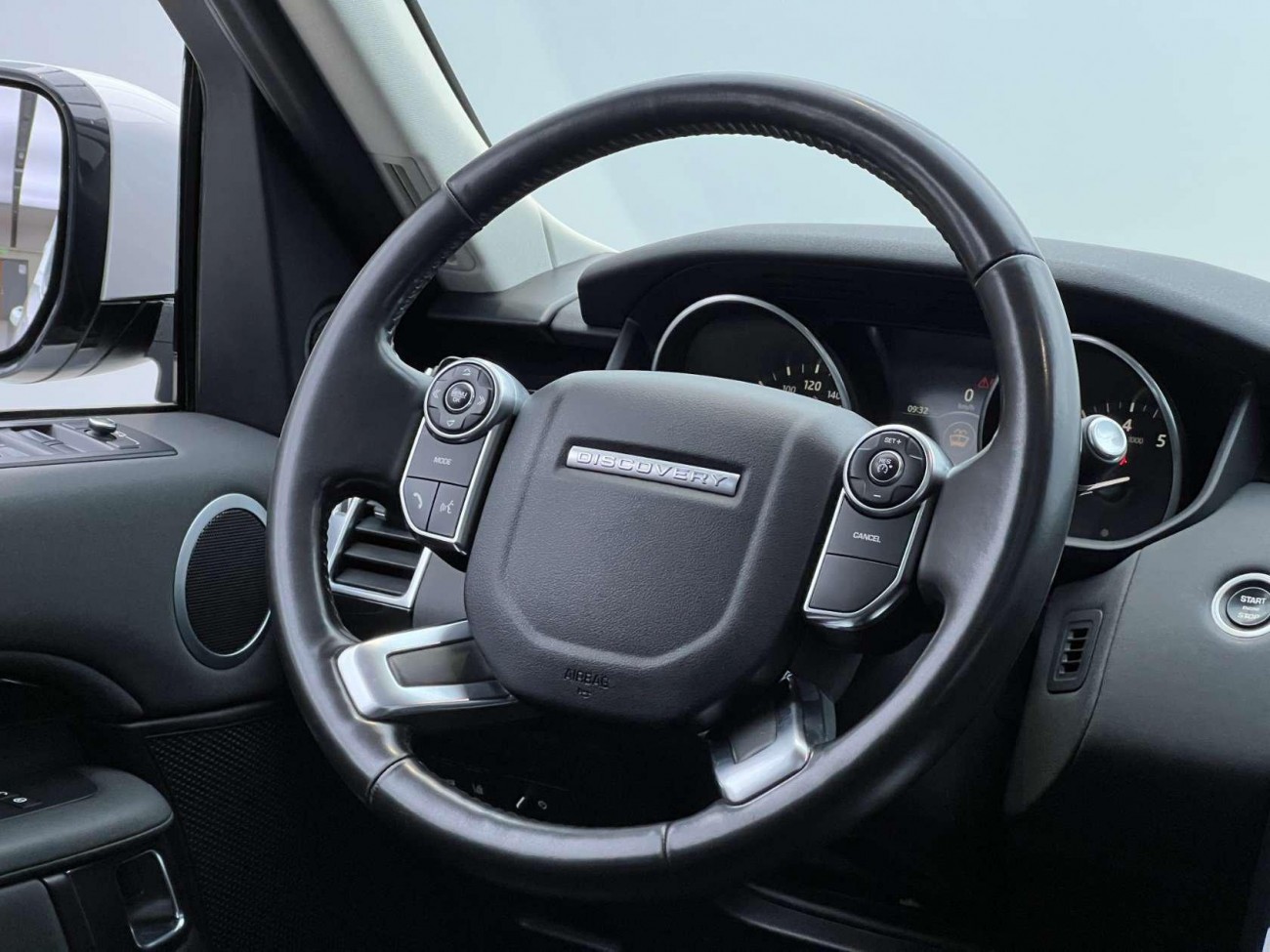 Land Rover Discovery 2018