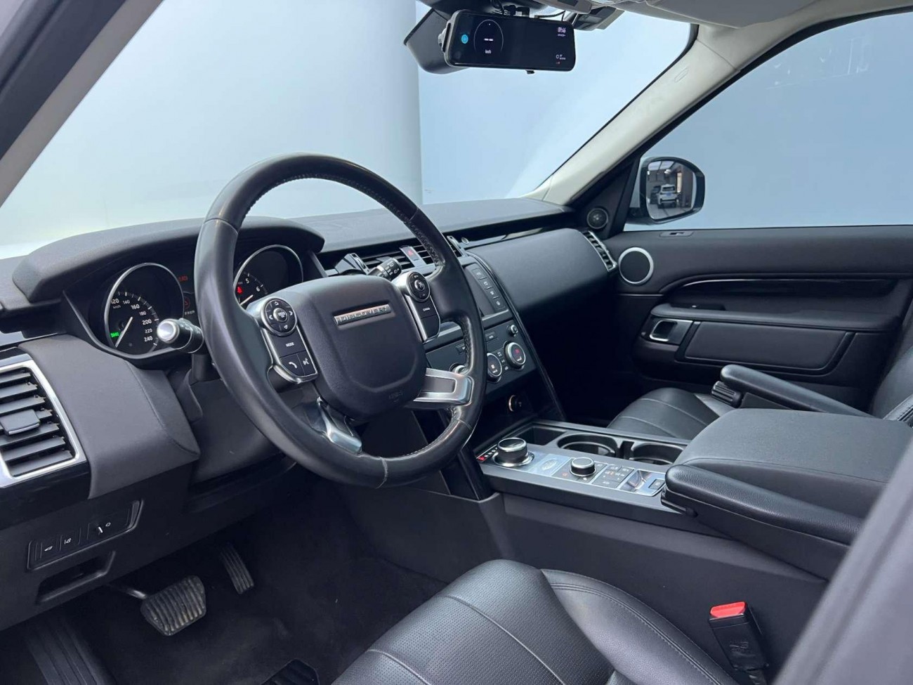 Land Rover Discovery 2018