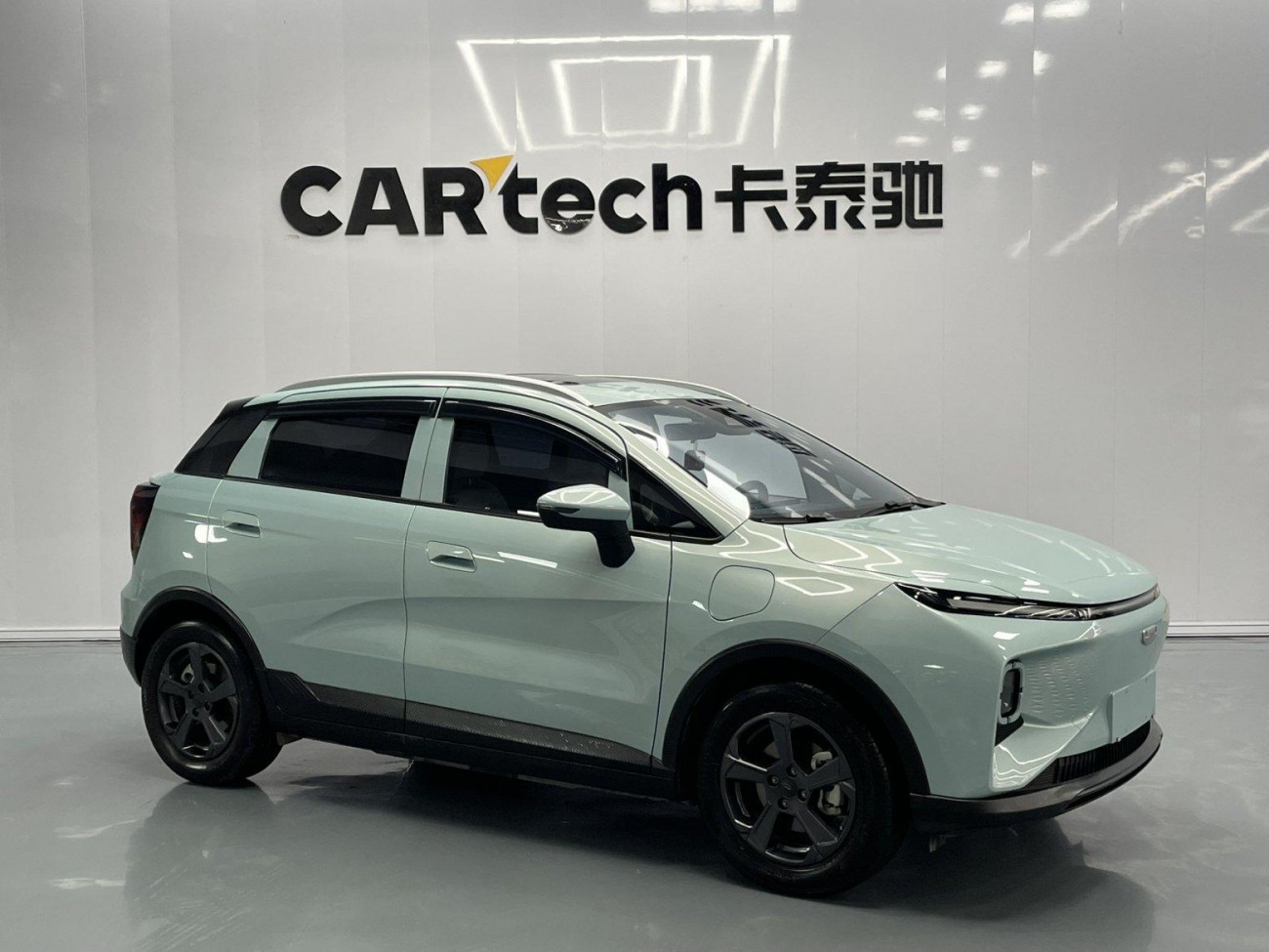 Geely E 2023