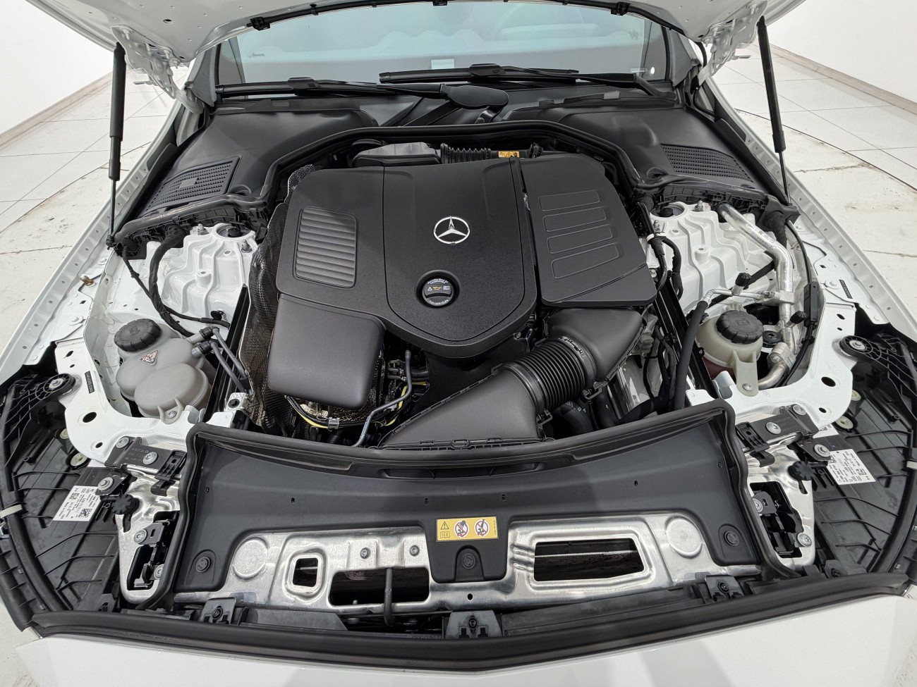 Mercedes-Benz C 260 L 2025