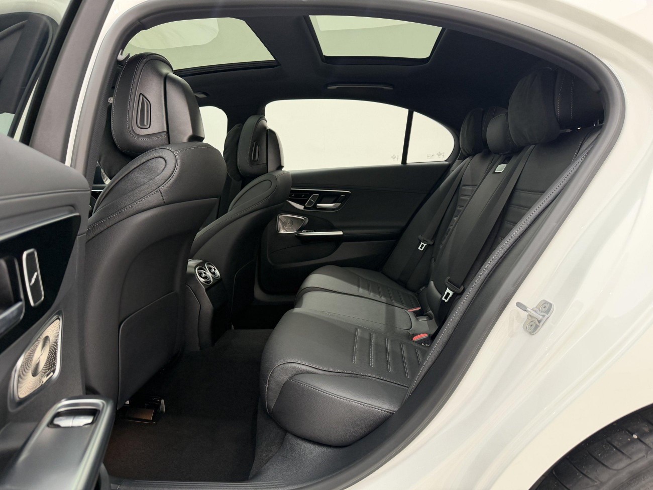 Mercedes-Benz C 260 L 2025