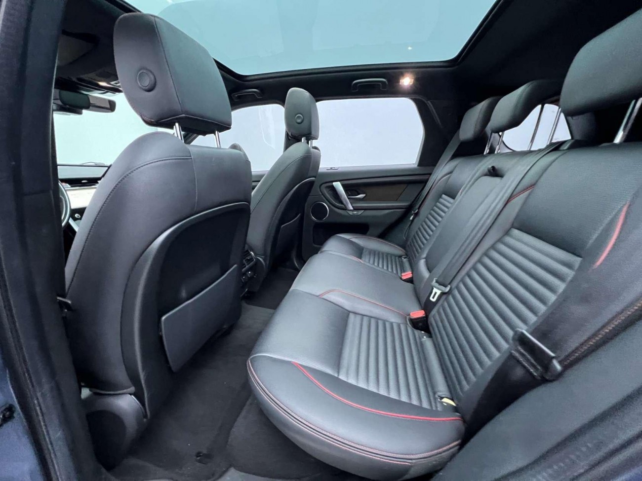 Land Rover Discovery Sport 2021