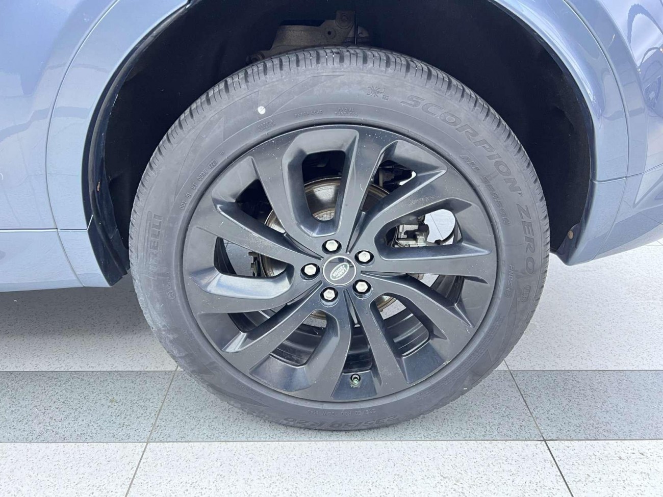 Land Rover Discovery Sport 2021