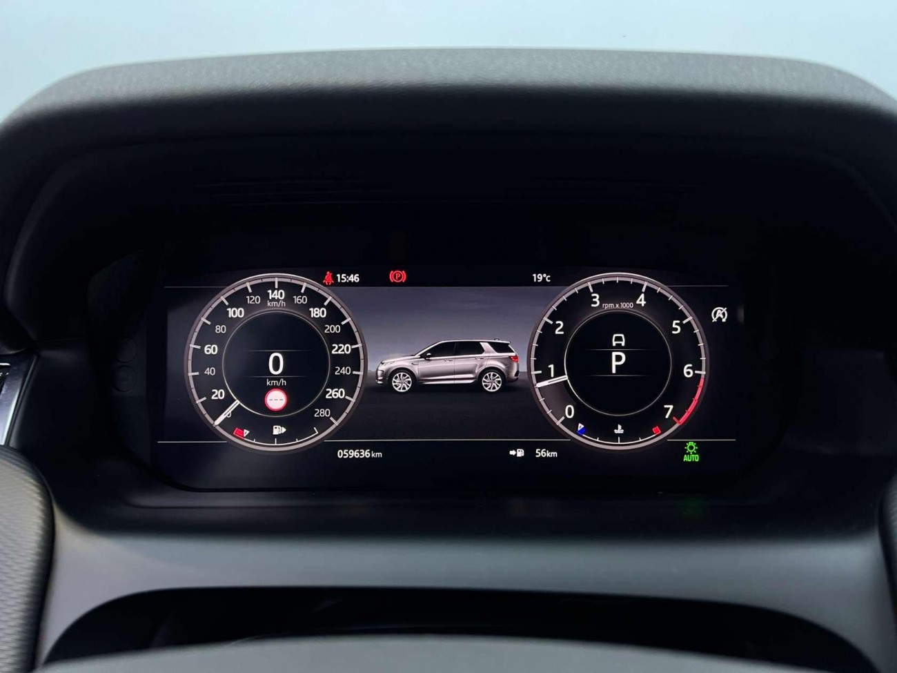 Land Rover Discovery Sport 2021