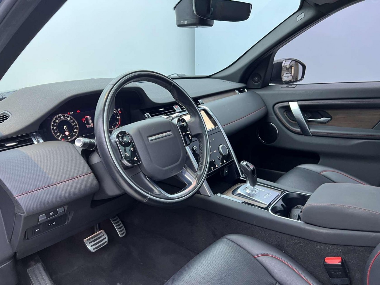 Land Rover Discovery Sport 2021