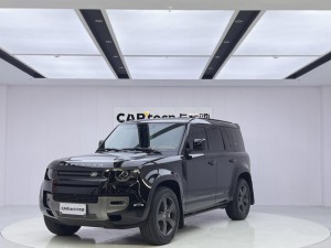 Land Rover Defender 2024