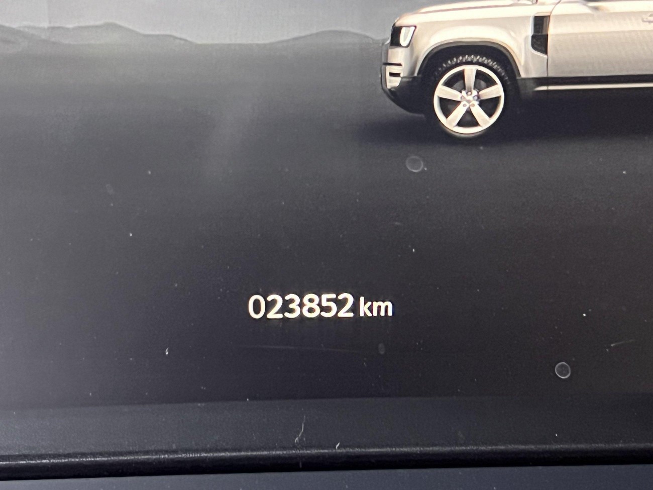 Land Rover Defender 2024