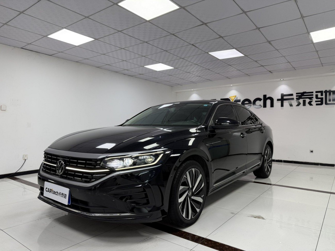 Volkswagen Passat 2023