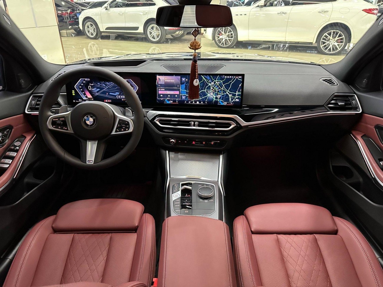 BMW 330i 2024