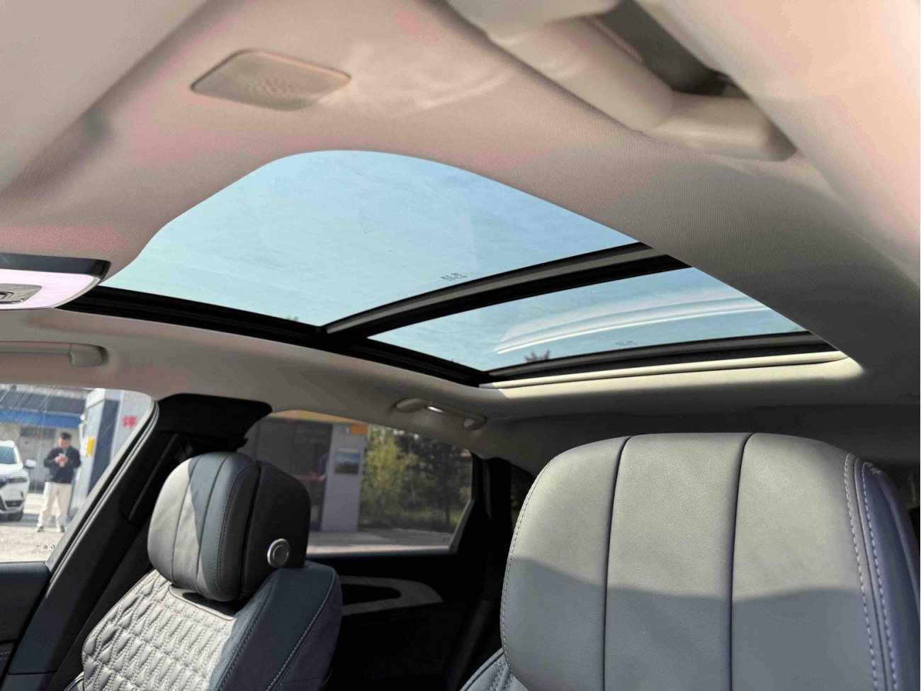 Hongqi H9 2022