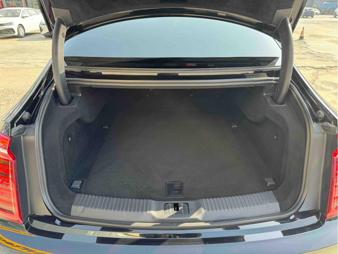 Hongqi H9 2022