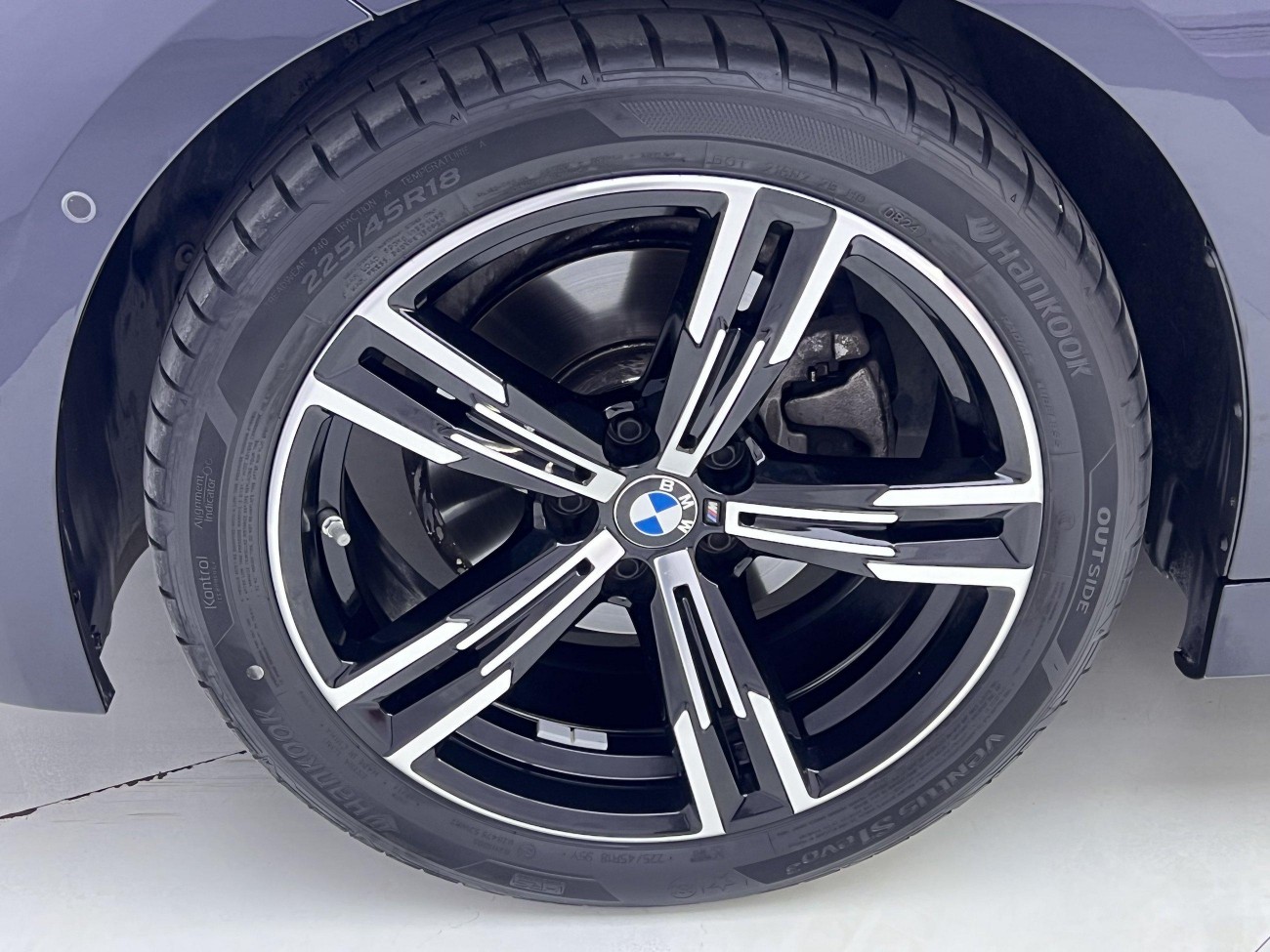 BMW 325i 2024