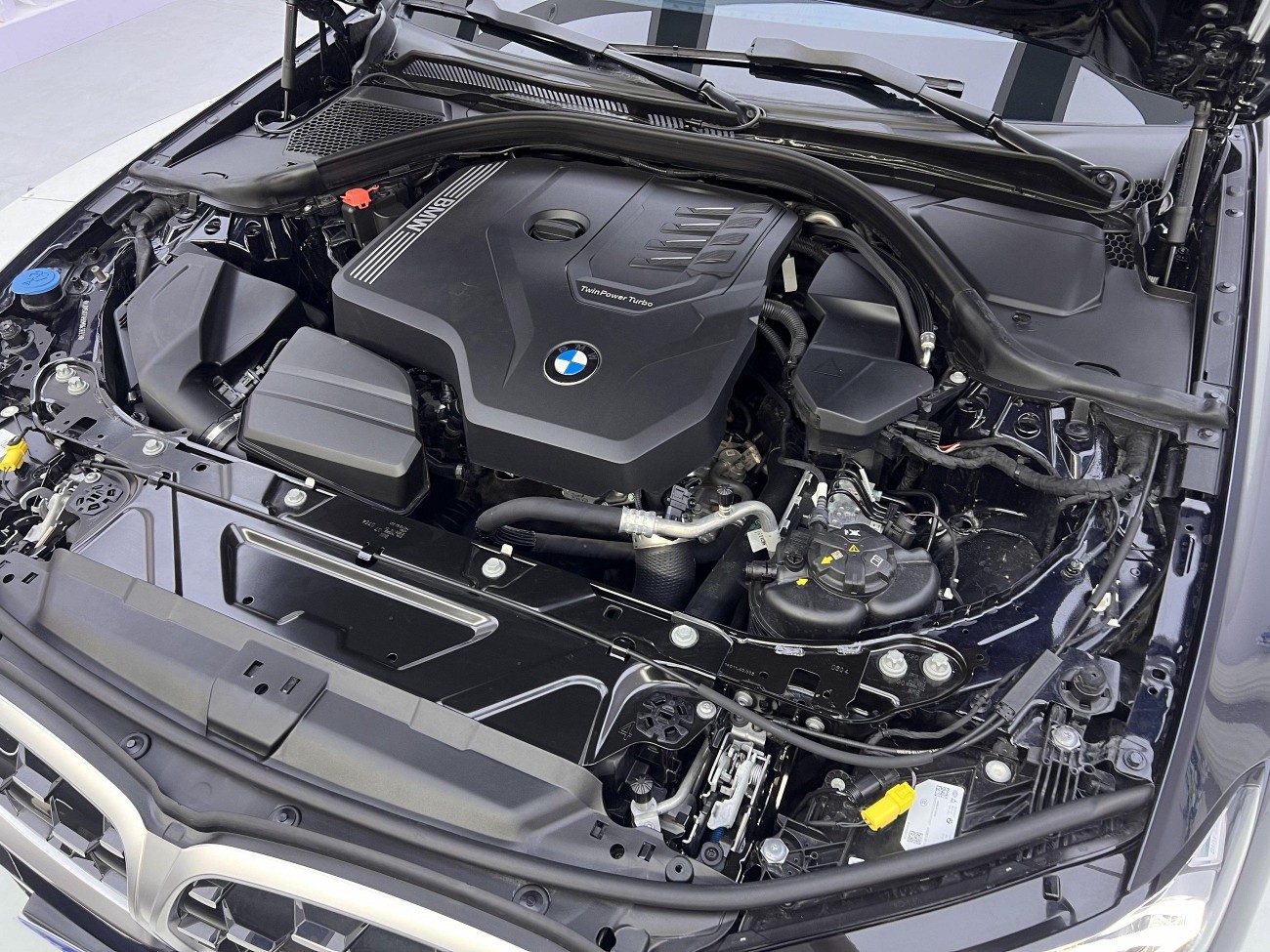 BMW 325i 2024