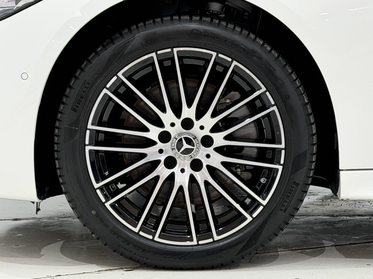 Mercedes-Benz C 260 L 2024