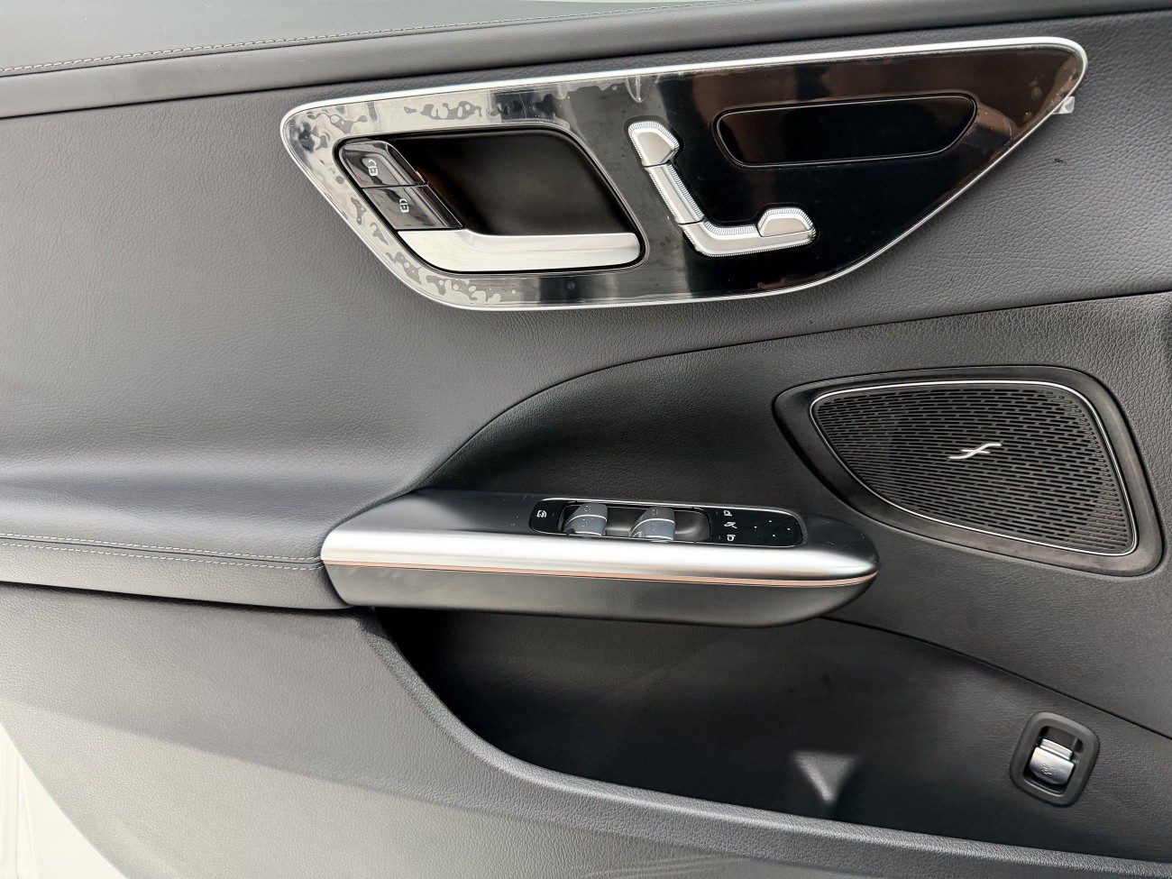 Mercedes-Benz C 260 L 2024
