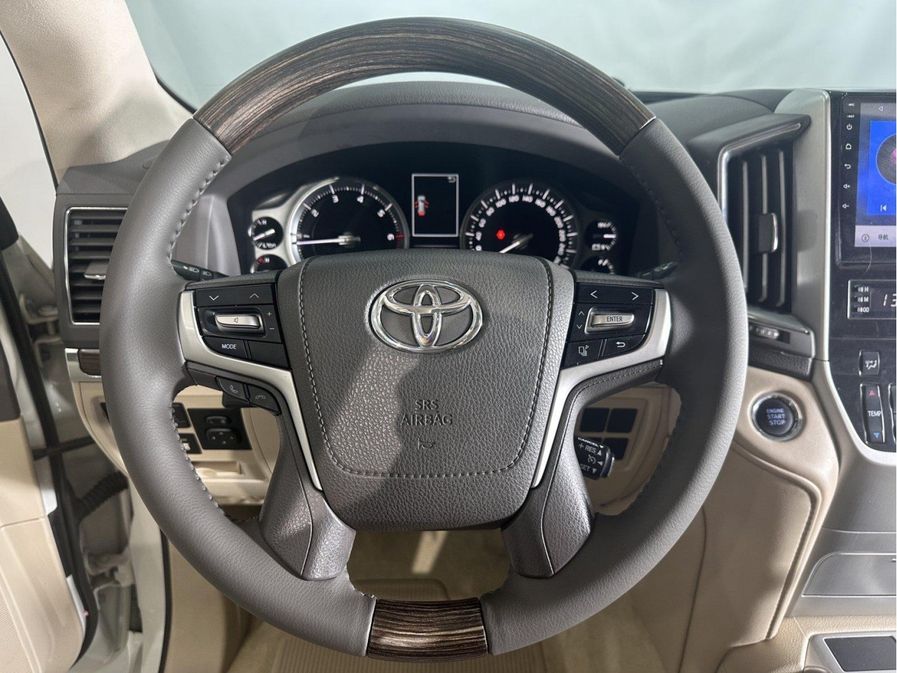 Toyota Land Cruiser 2019