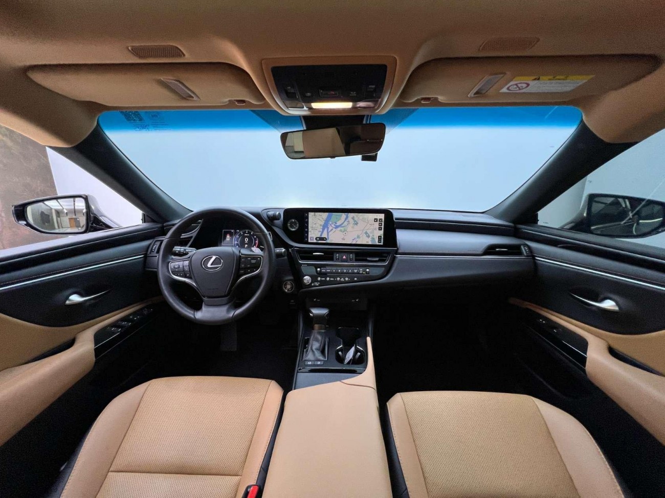 Lexus ES 200 2024