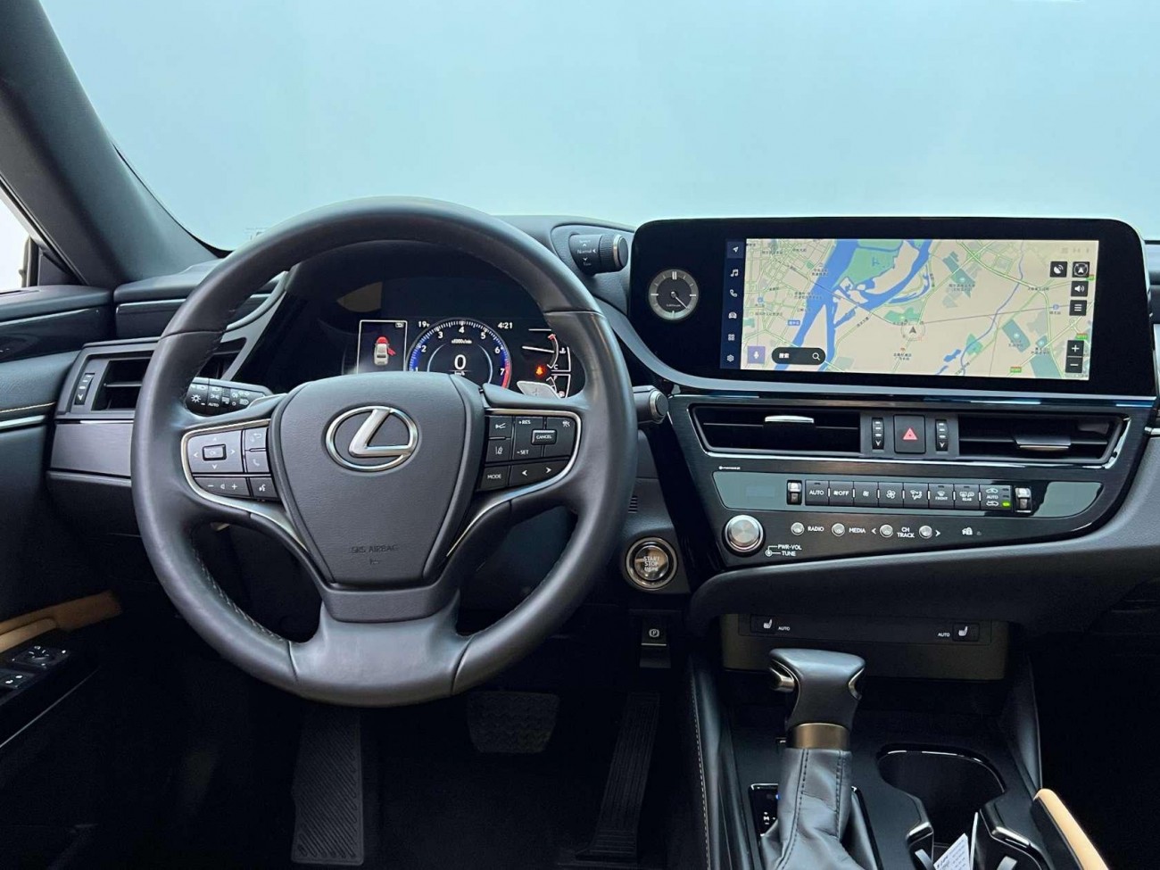 Lexus ES 200 2024