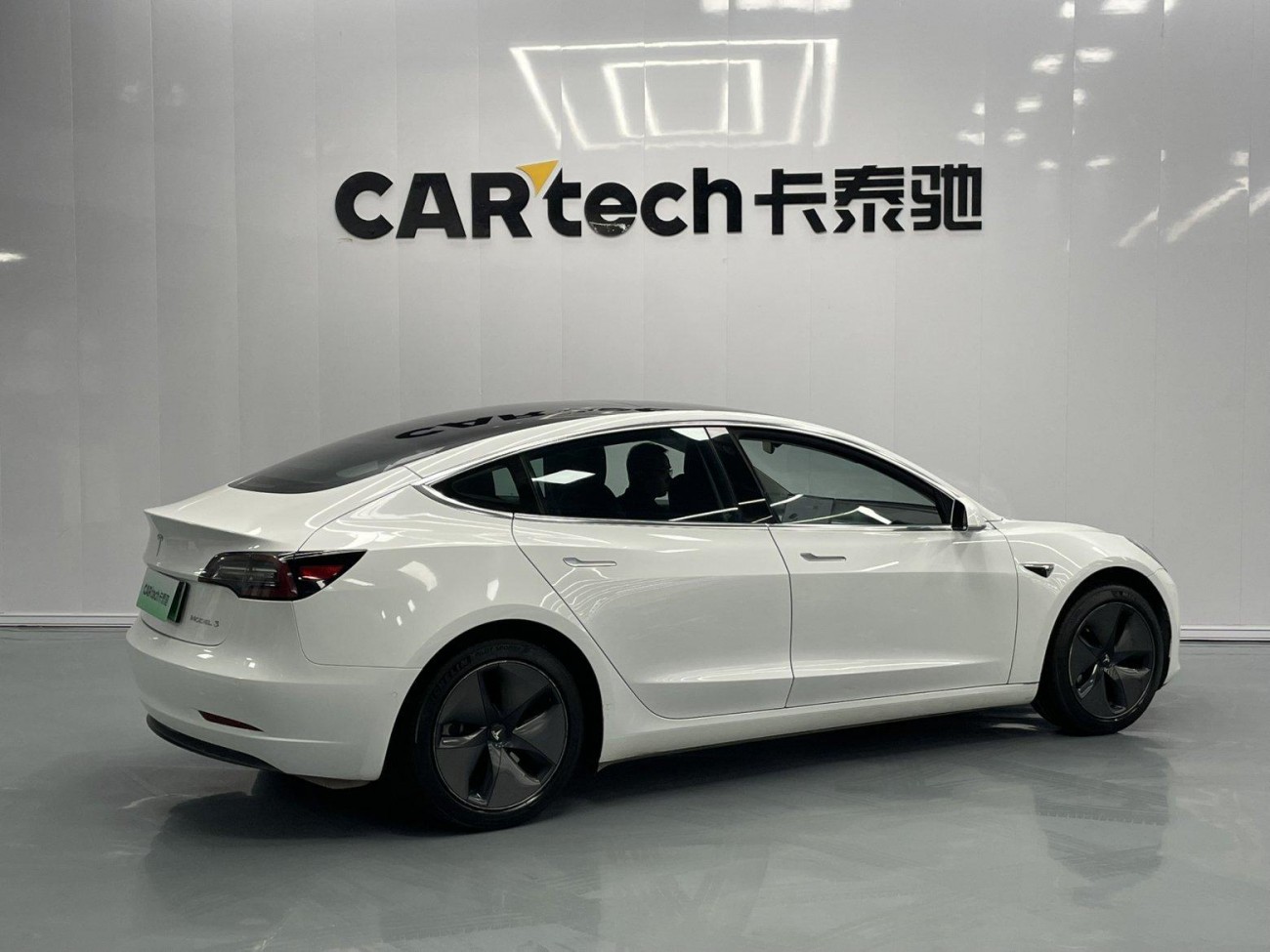 Tesla Model 3 2020