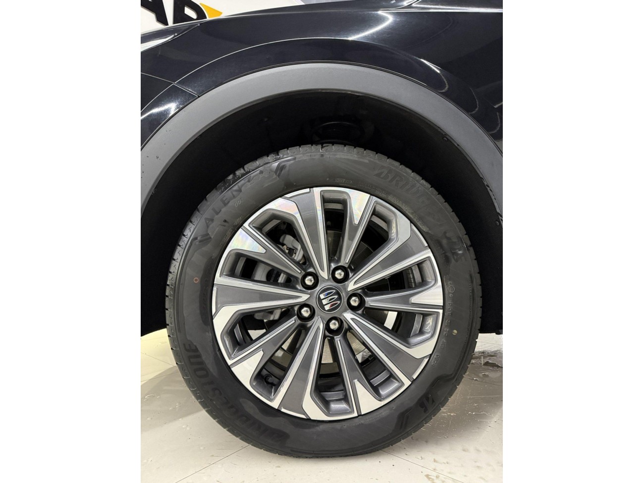 Buick Envision Plus 2024