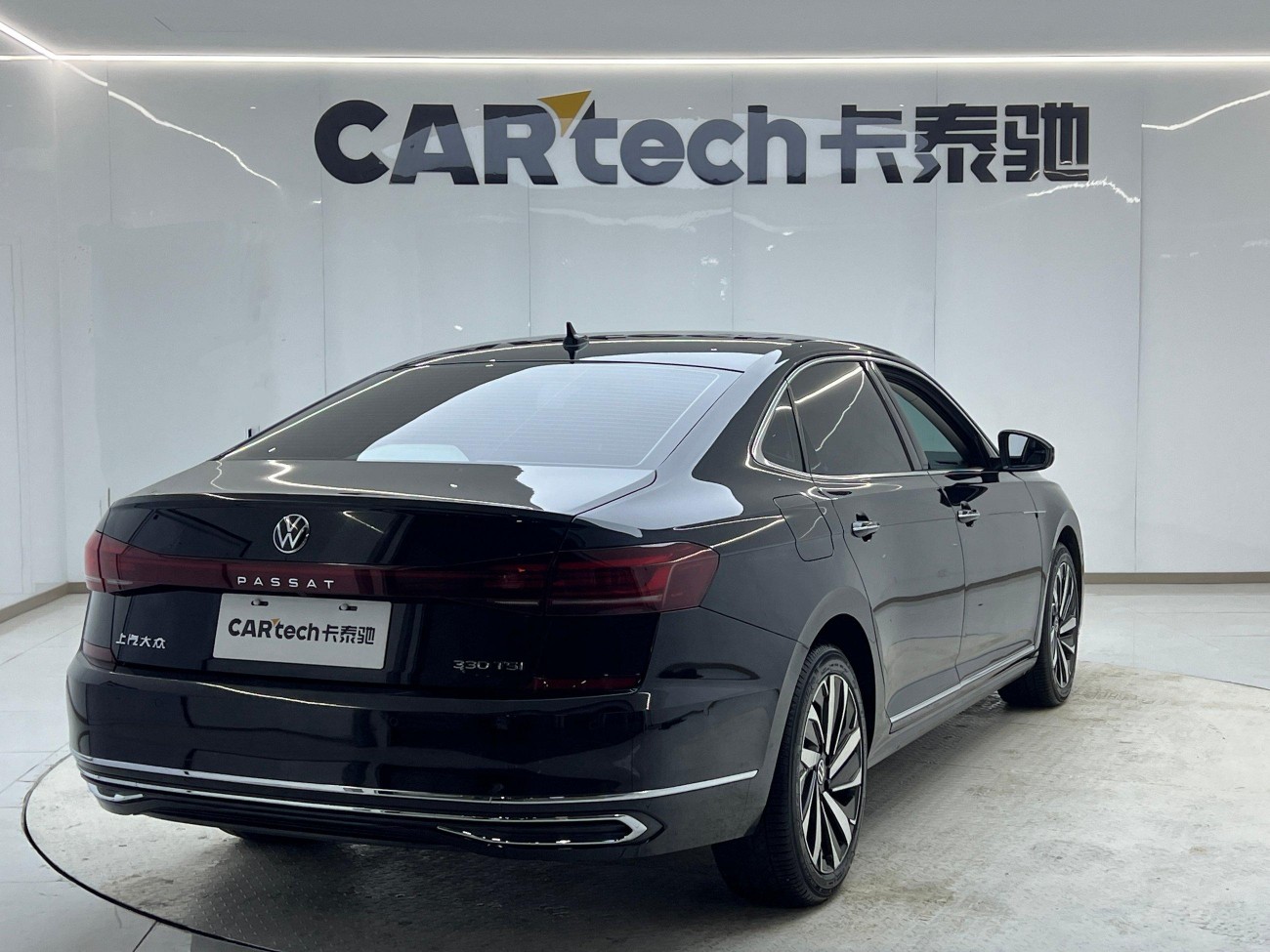 Volkswagen Passat 2023