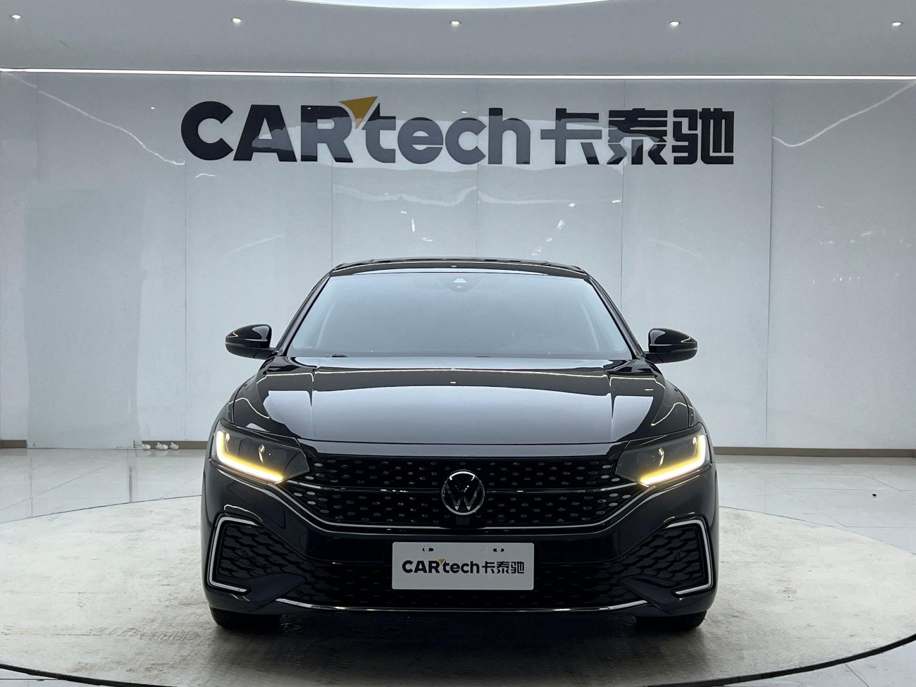 Volkswagen Passat 2023