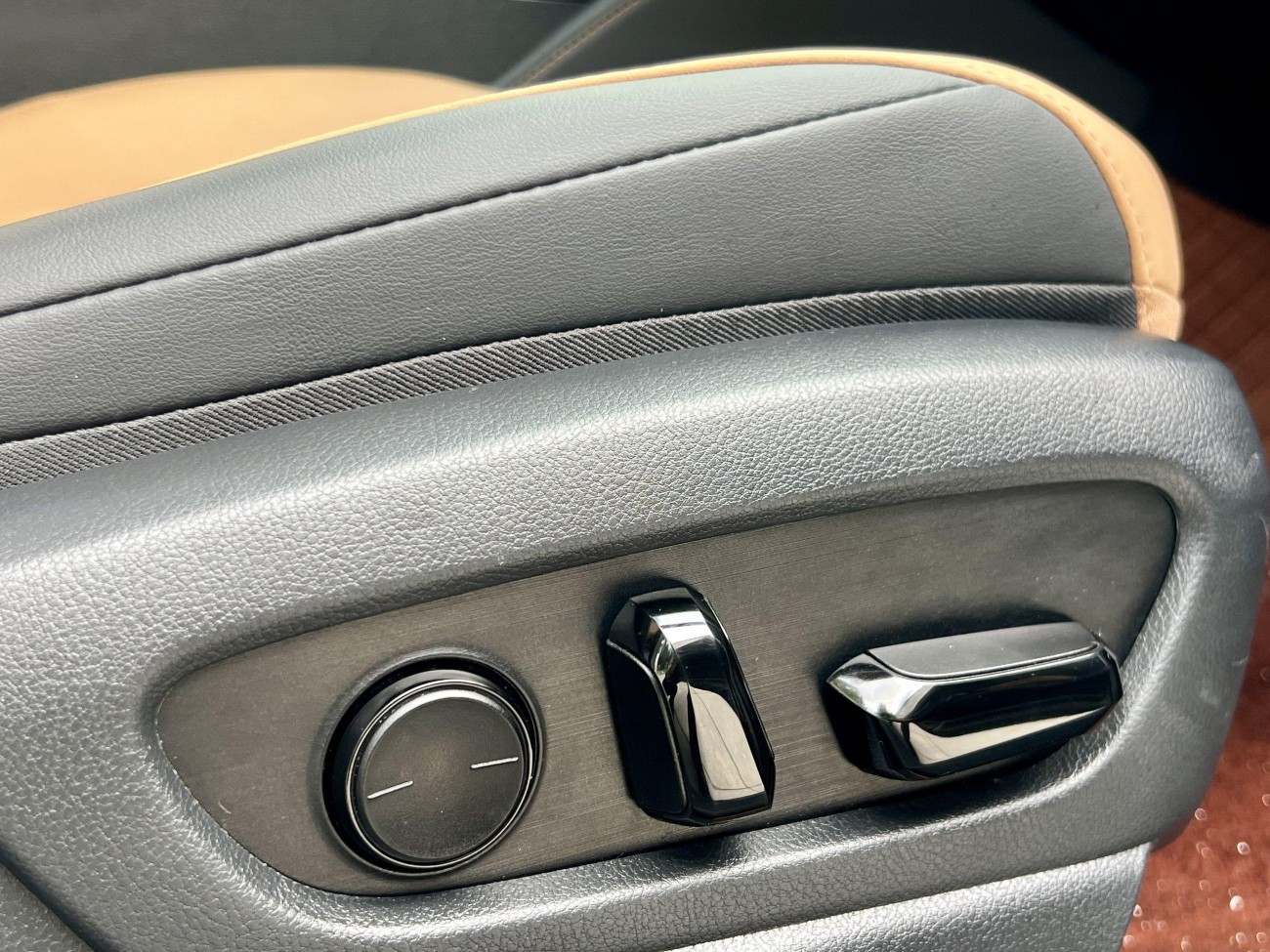 Lexus ES 300h 2023