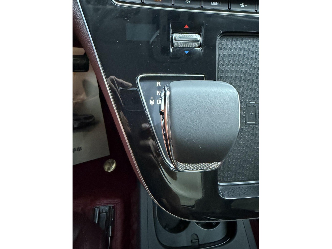 Hongqi HQ9 2023