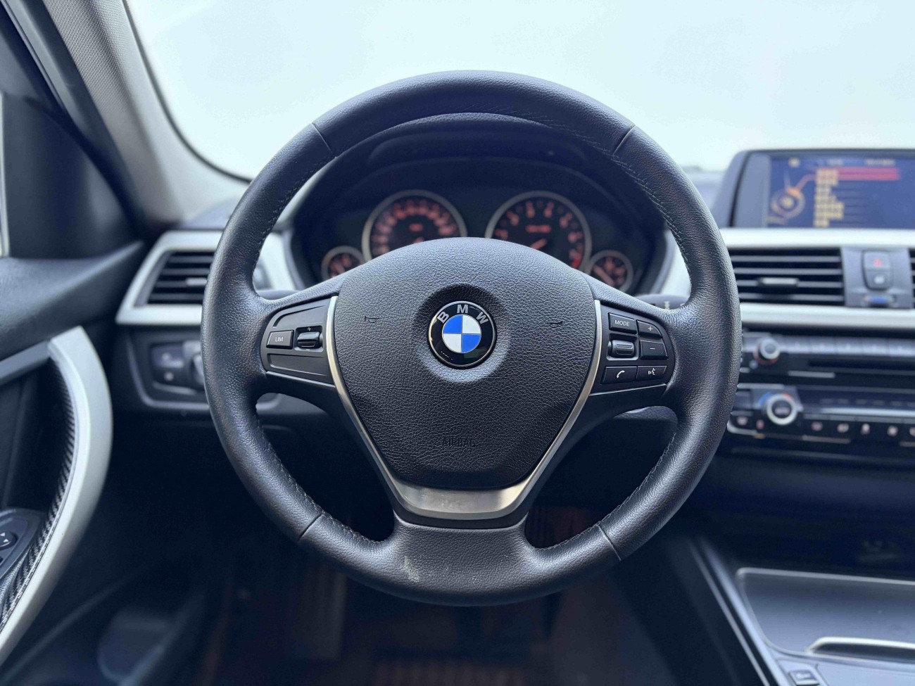 BMW 320Li 2015