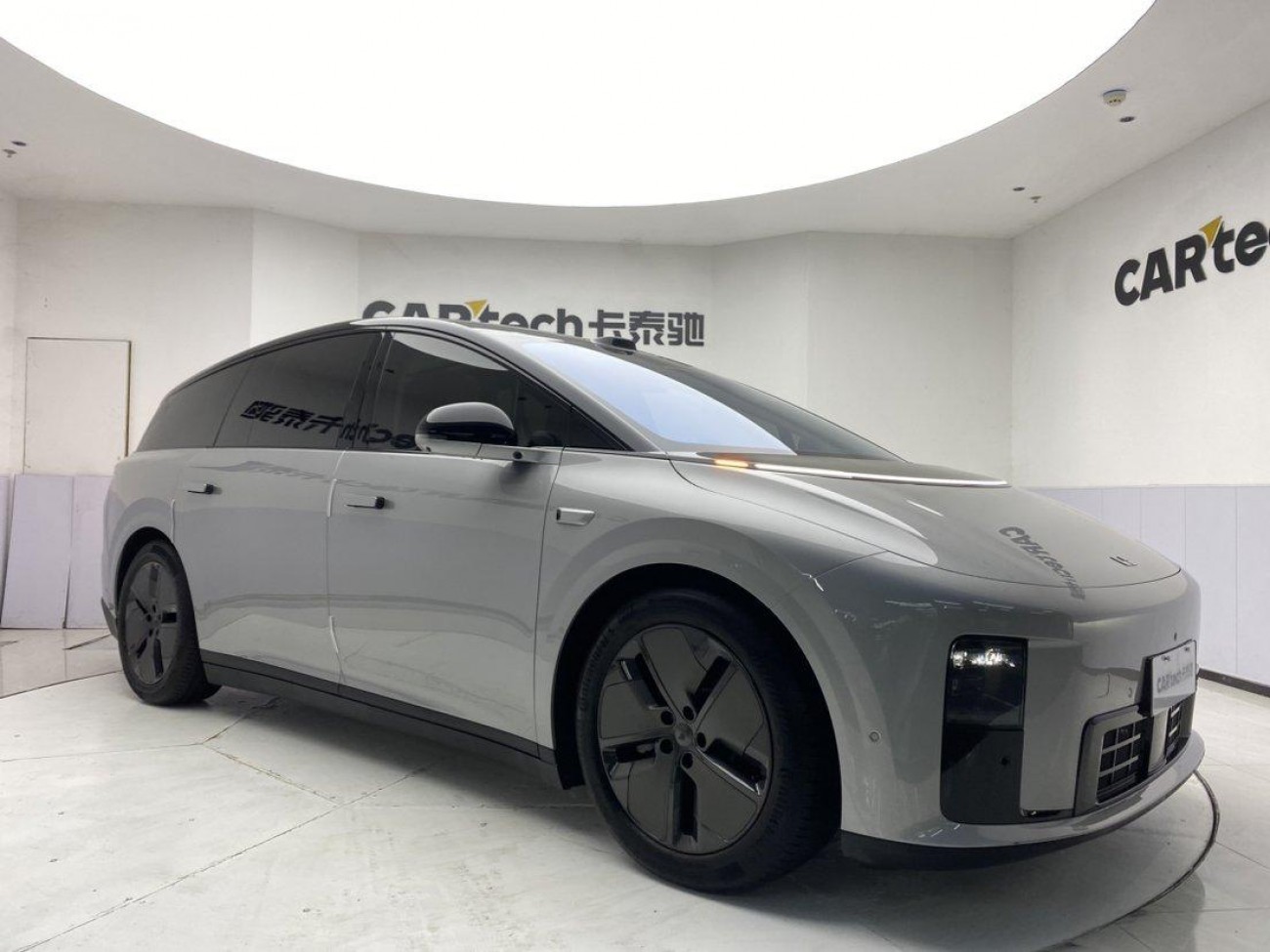 Li Auto i8 2026
