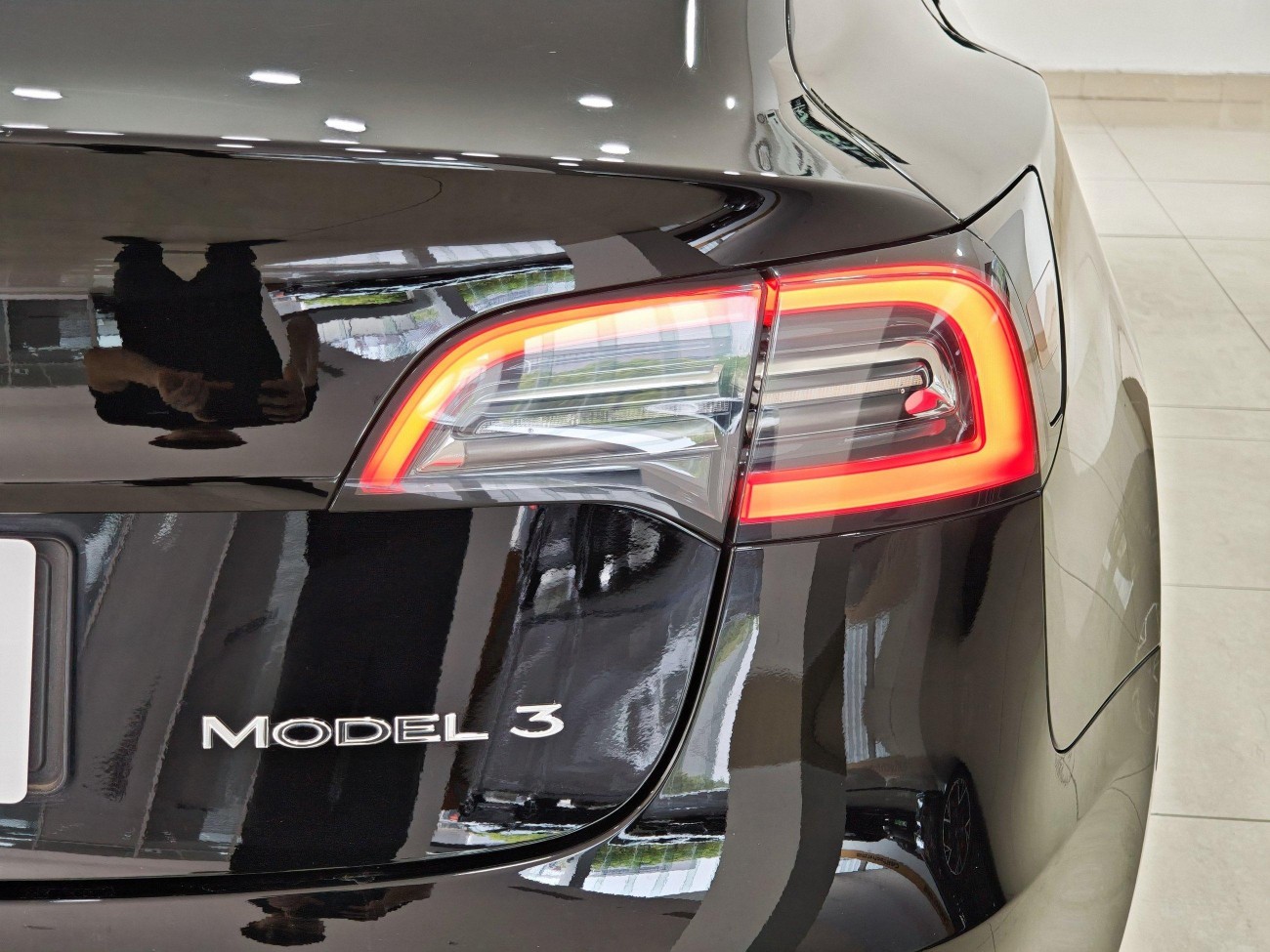 Tesla Model 3 2023