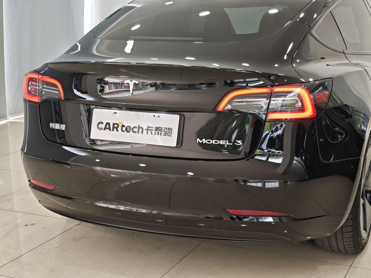 Tesla Model 3 2023