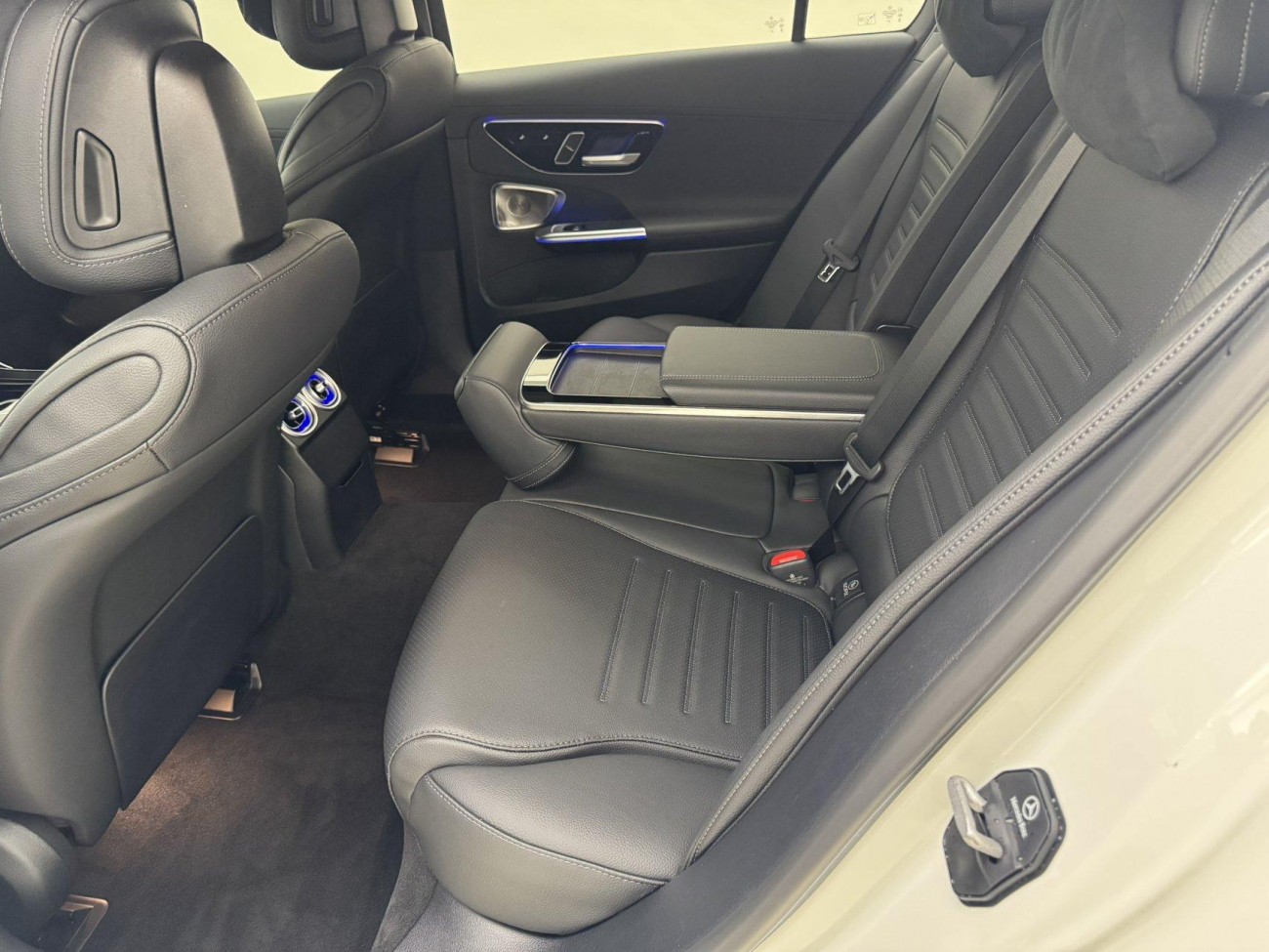 Mercedes-Benz C 260 L 2026