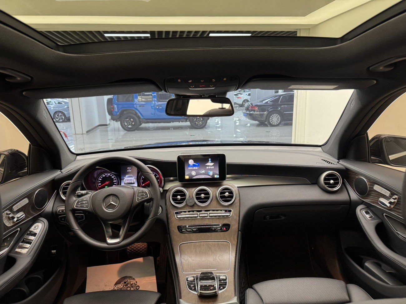 Mercedes-Benz GLC300 4MATIC 2017