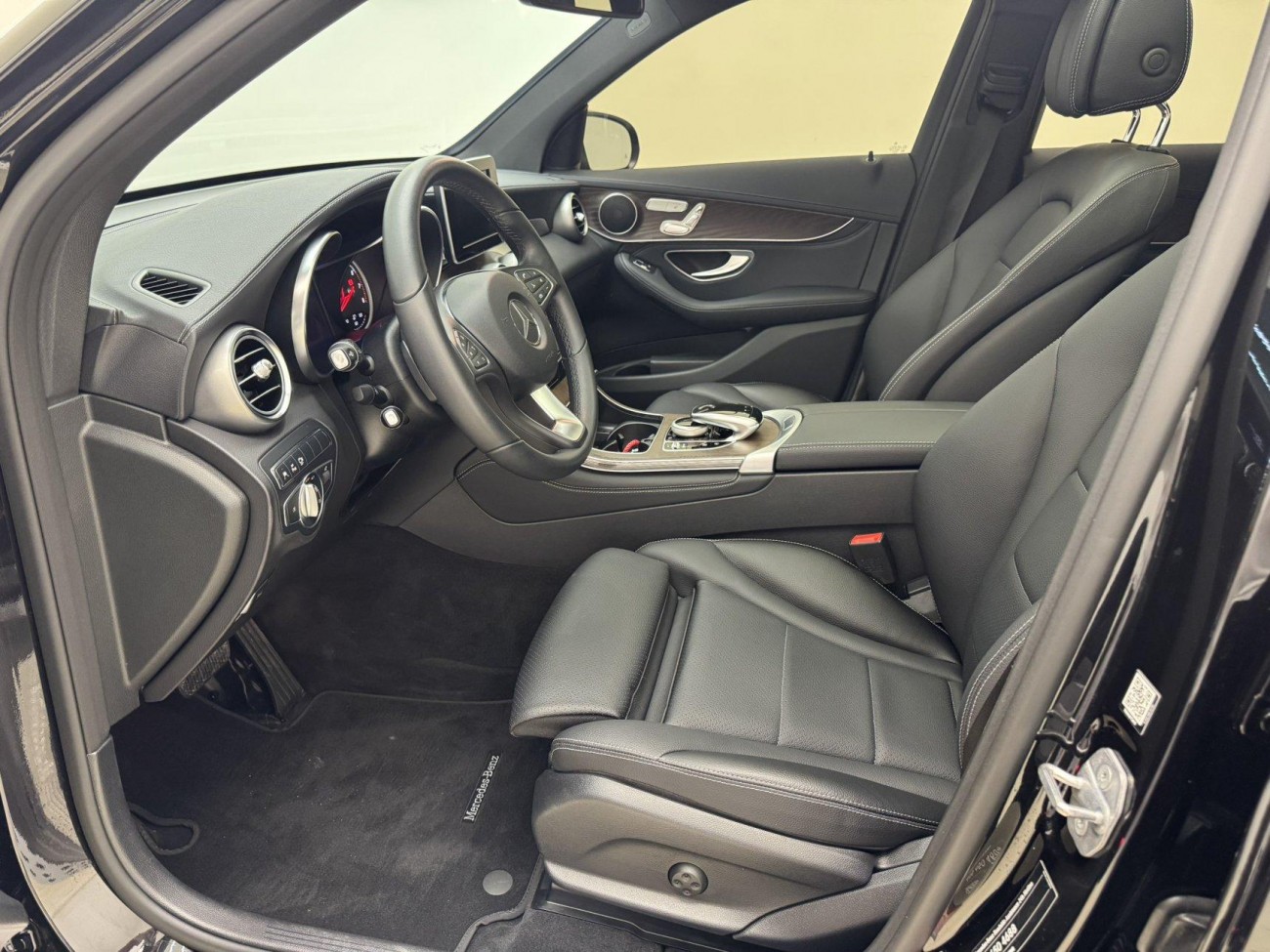 Mercedes-Benz GLC300 4MATIC 2017