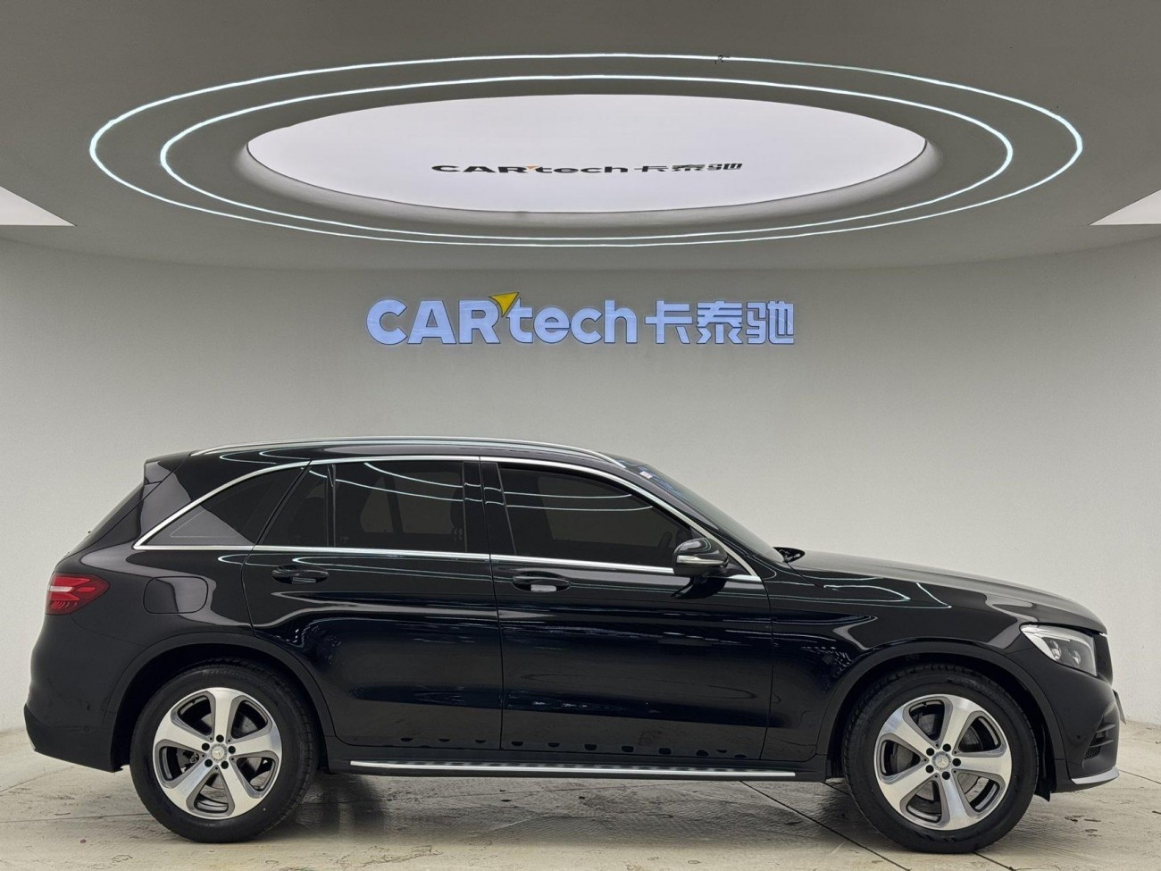 Mercedes-Benz GLC300 4MATIC 2017