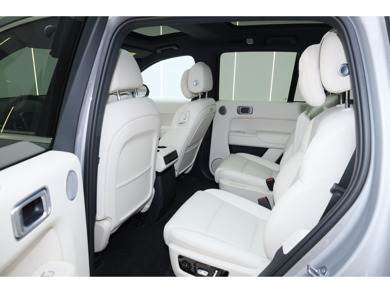 Li Auto L8 2025