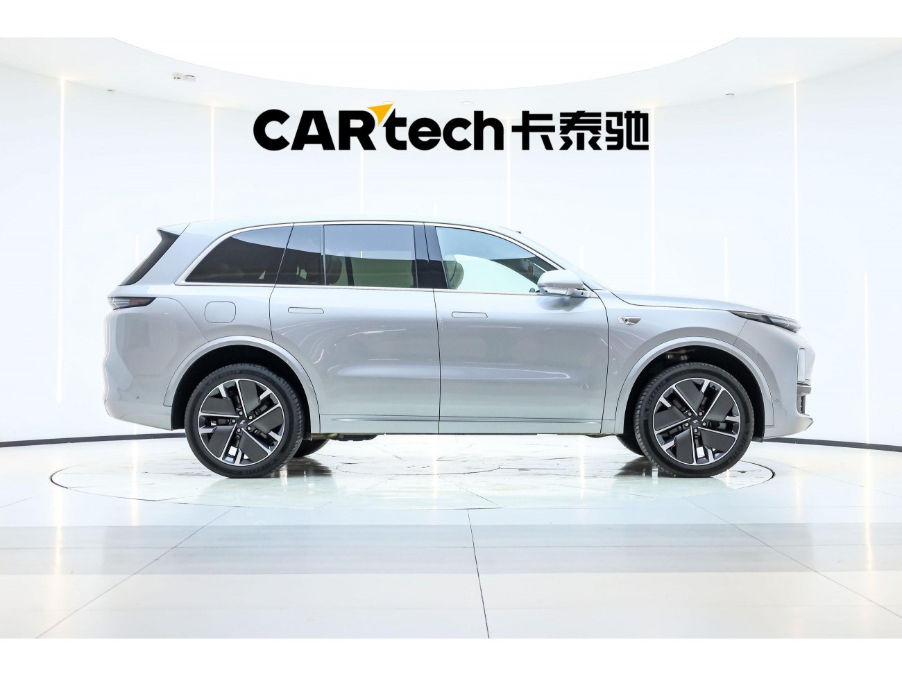 Li Auto L8 2025
