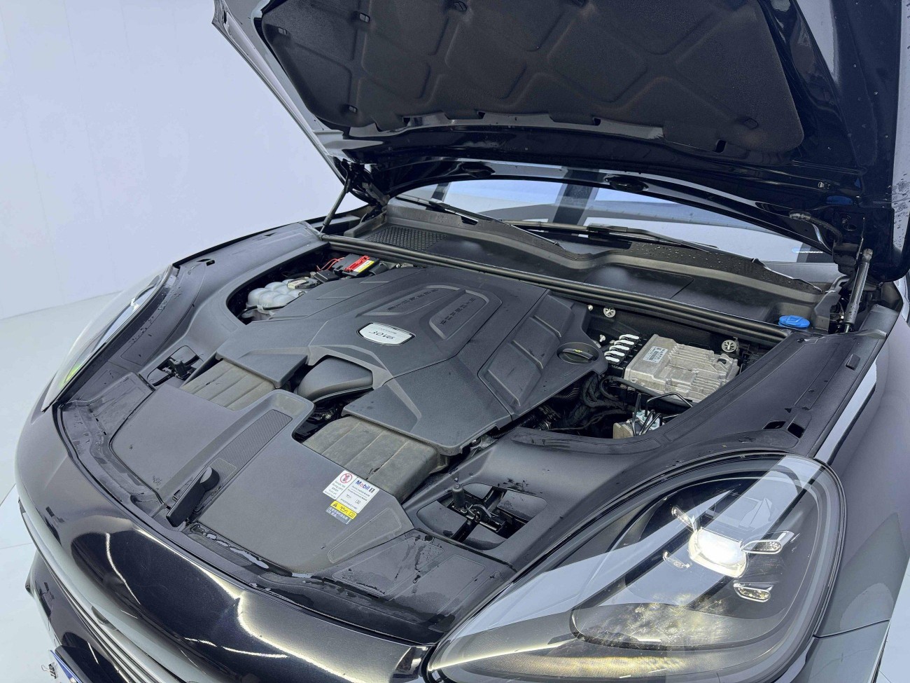 Porsche Cayenne 2021