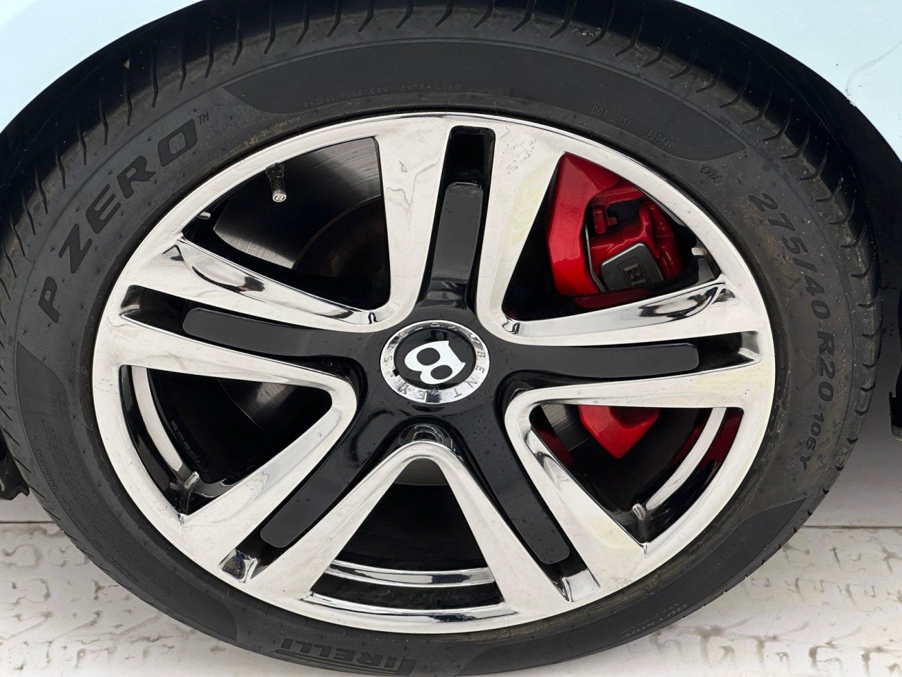 Bentley 2012 2012