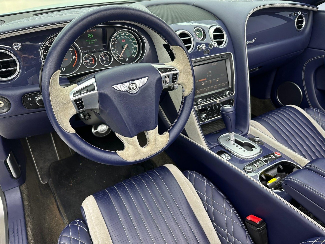 Bentley 2012 2012