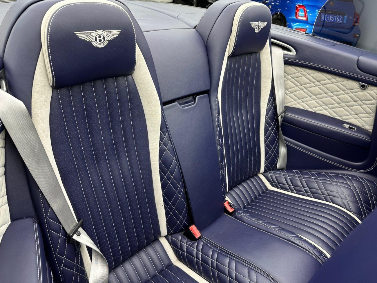 Bentley 2012 2012