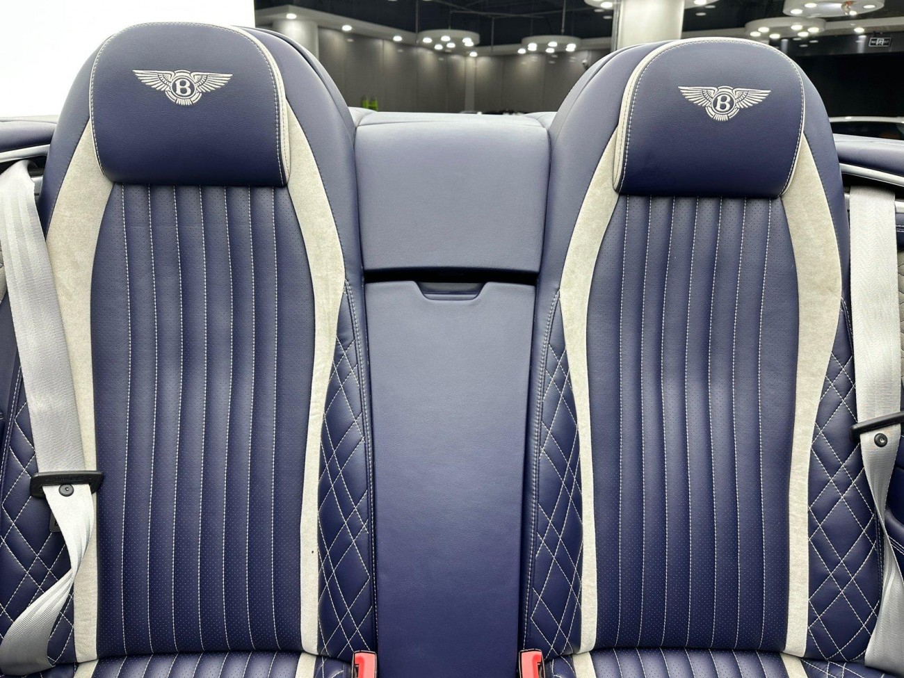 Bentley 2012 2012