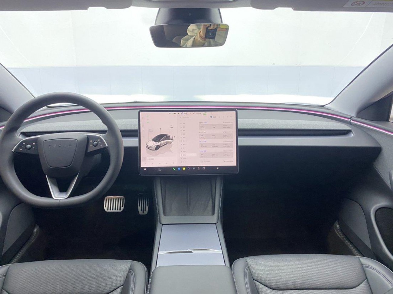 Tesla Model 3 2024