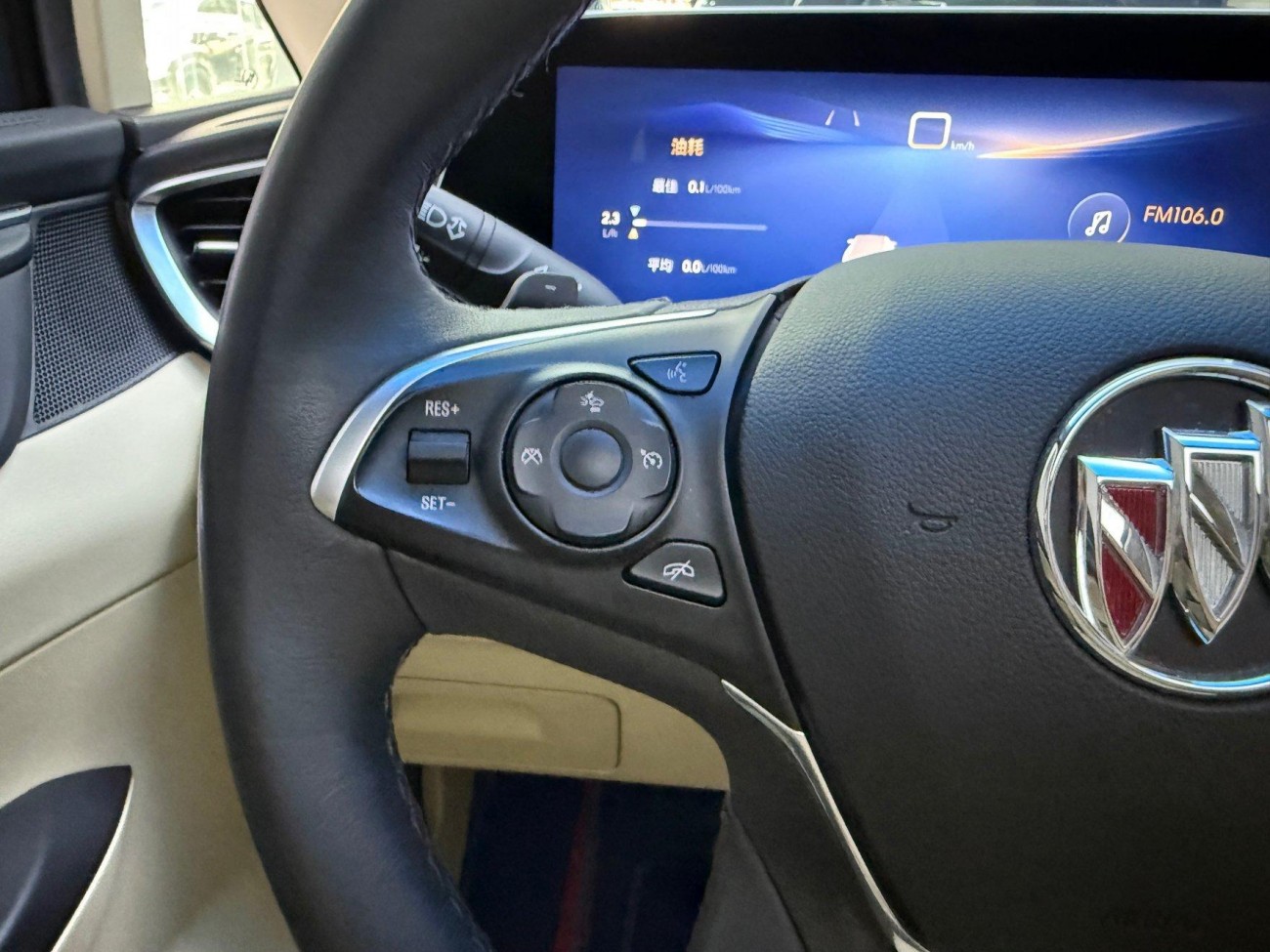 Buick GL8 2023