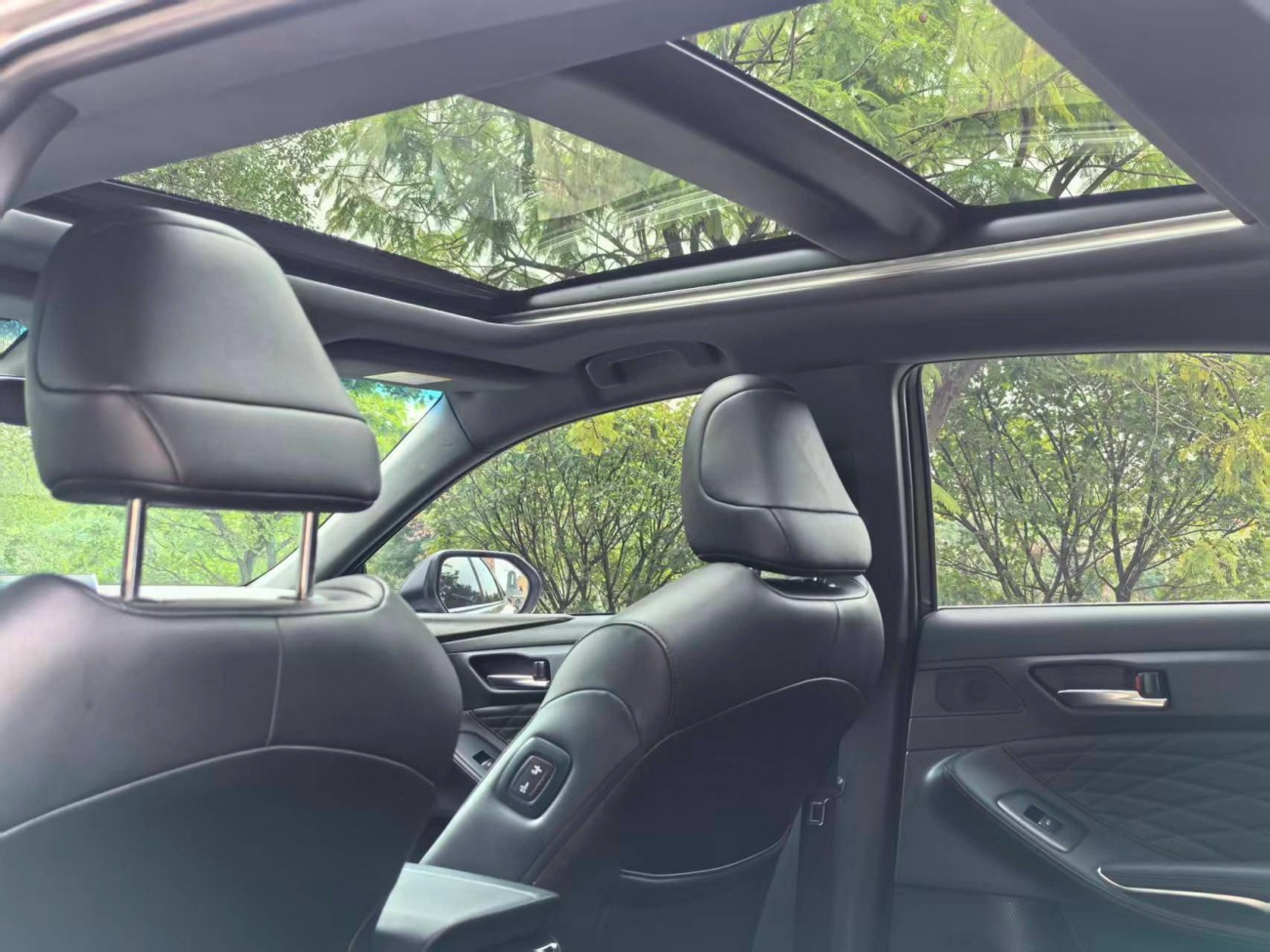 Toyota Avalon 2023