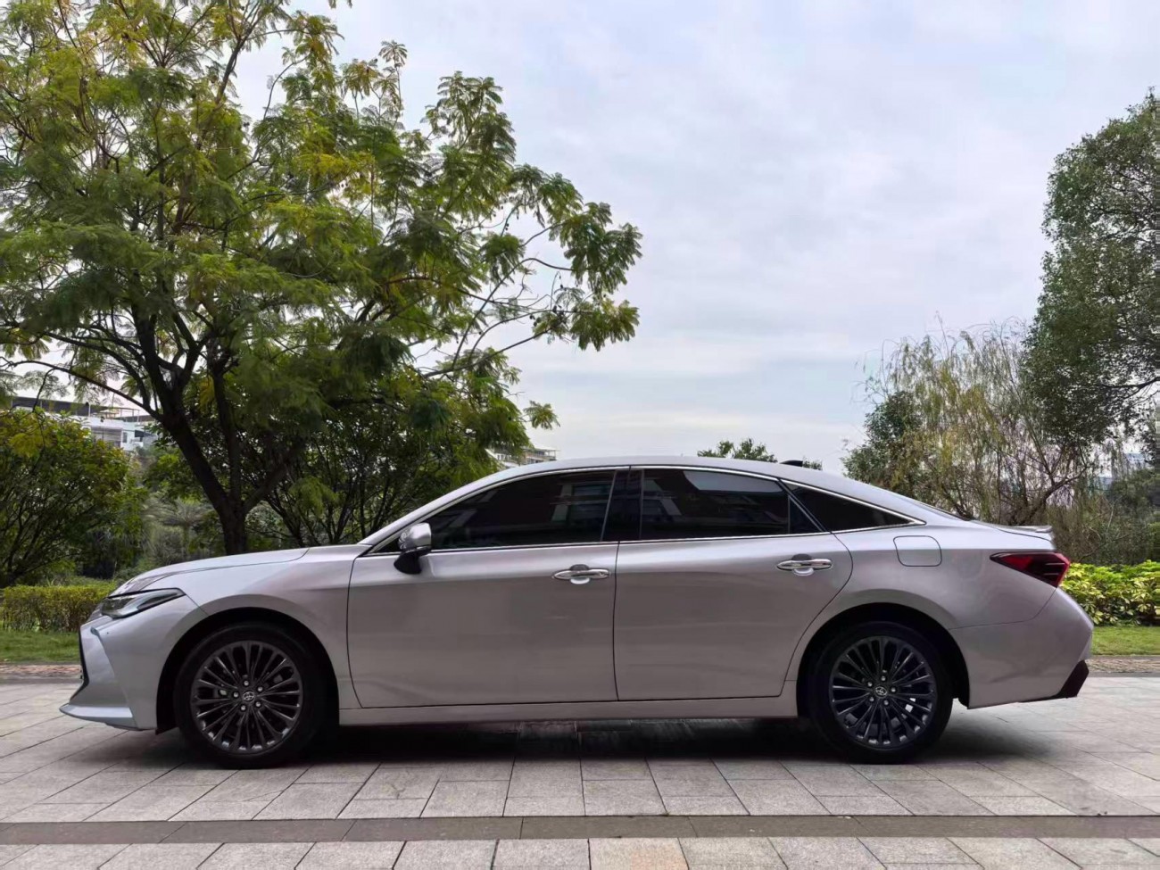 Toyota Avalon 2023